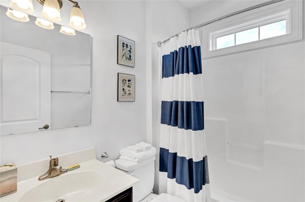 Vacherie, Louisiana 70090, United States, 3 Bedrooms Bedrooms, ,4 BathroomsBathrooms,Residential,Active,47555