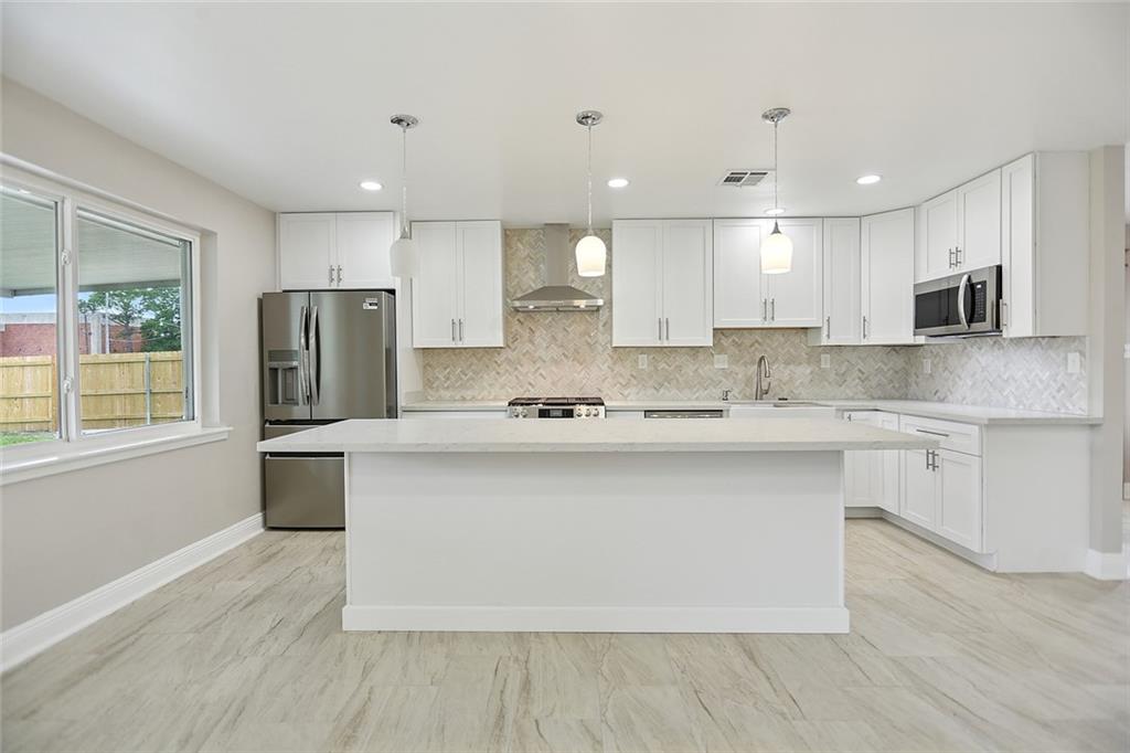 14 DERBES Drive