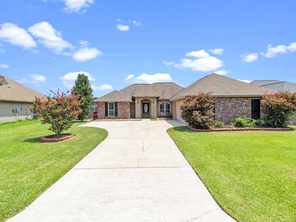 View Denham Springs, LA 70726 property