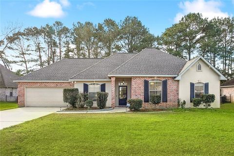 249 FAIRFIELD OAKS Drive Madisonville LA 70447