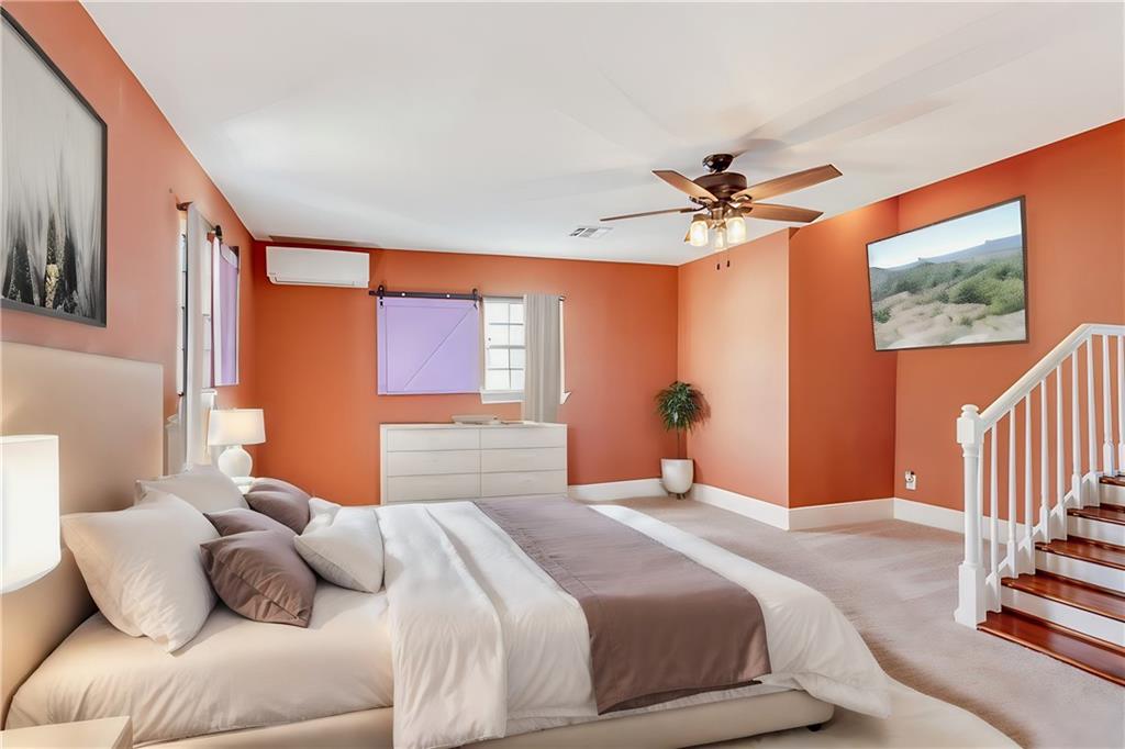 New Orleans, Louisiana 70115, United States, 4 Bedrooms Bedrooms, ,4 BathroomsBathrooms,Residential,Pending,40503
