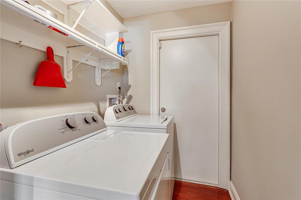 New Orleans, Louisiana 70115, United States, 4 Bedrooms Bedrooms, ,4 BathroomsBathrooms,Residential,Pending,40503