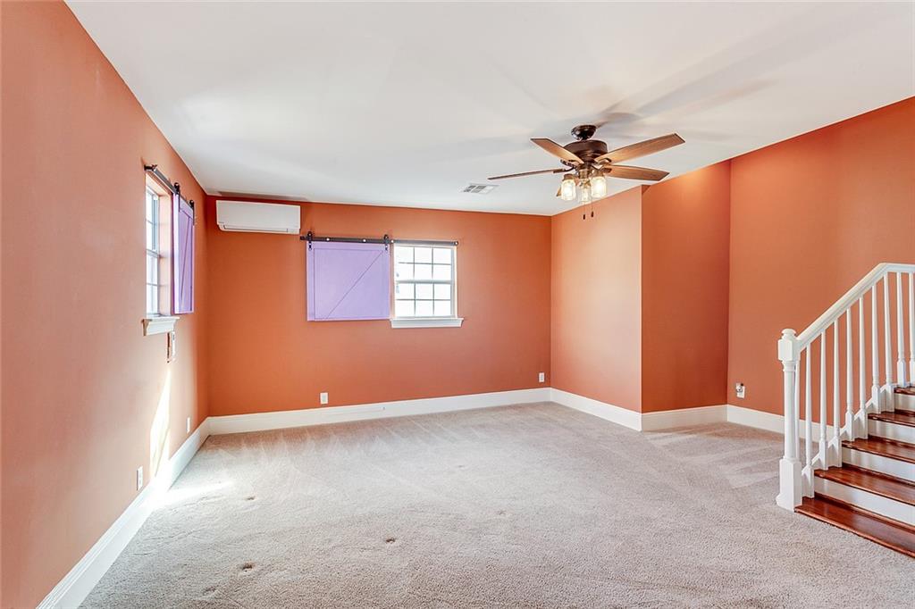 New Orleans, Louisiana 70115, United States, 4 Bedrooms Bedrooms, ,4 BathroomsBathrooms,Residential,Pending,40503
