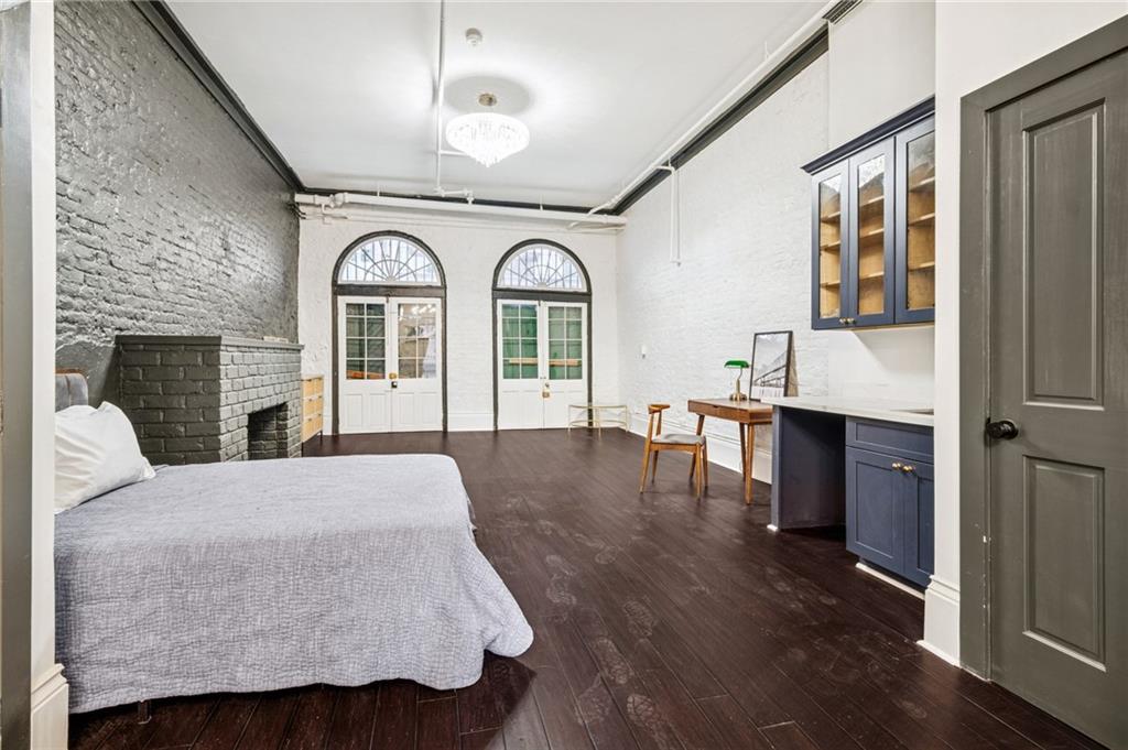 518 GOVERNOR NICHOLLS Street 101