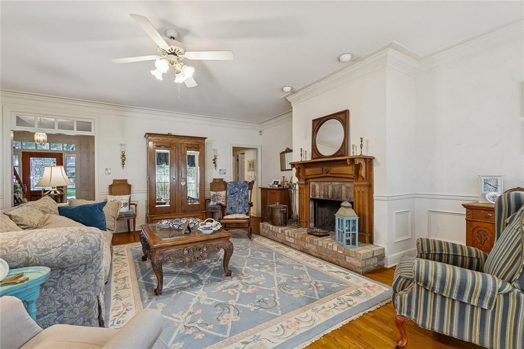 324 ROSEDOWN Way