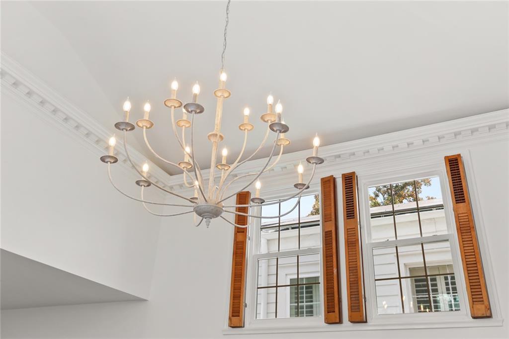 New Orleans, Louisiana 70115, United States, 2 Bedrooms Bedrooms, ,2 BathroomsBathrooms,Residential,Active,52599