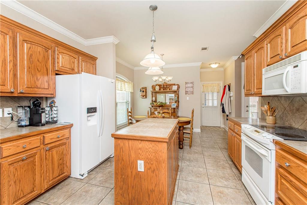 Hammond, Louisiana 70403, United States, 3 Bedrooms Bedrooms, ,3 BathroomsBathrooms,Residential,Pending,65057