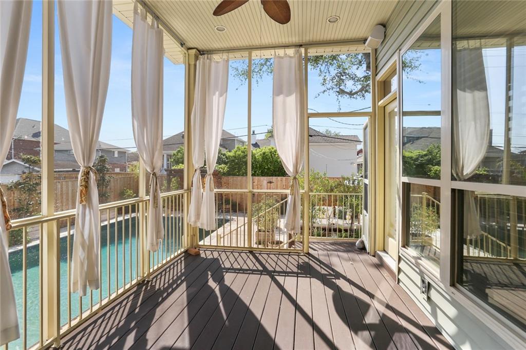 New Orleans, Louisiana 70124, United States, 3 Bedrooms Bedrooms, ,3 BathroomsBathrooms,Residential,Pending,107347