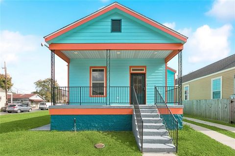 1435 LESSEPS Street New Orleans LA 70117