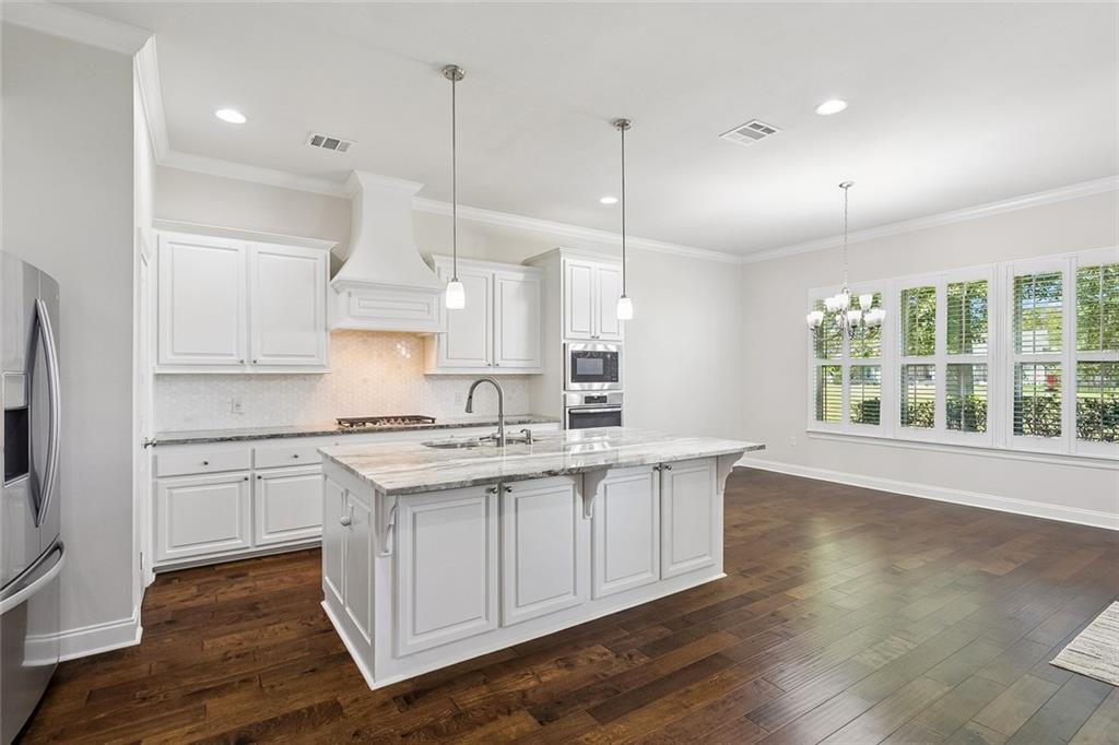 23399 NOBLE OAK Drive