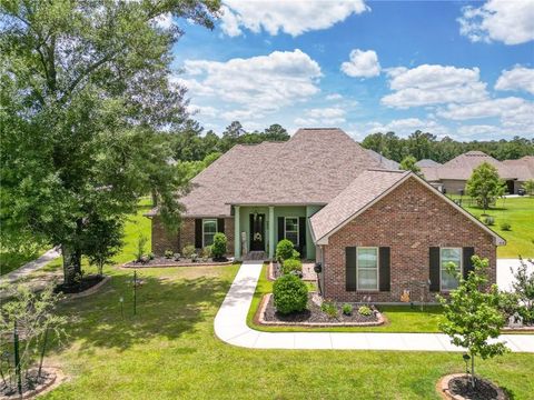 318 SAW GRASS Loop Covington LA 70435