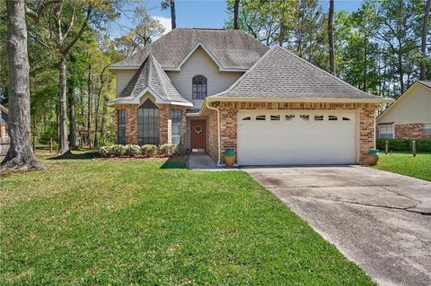 Photo of 609 RED OAK Drive, Mandeville, LA 70471 (MLS # 2547861)