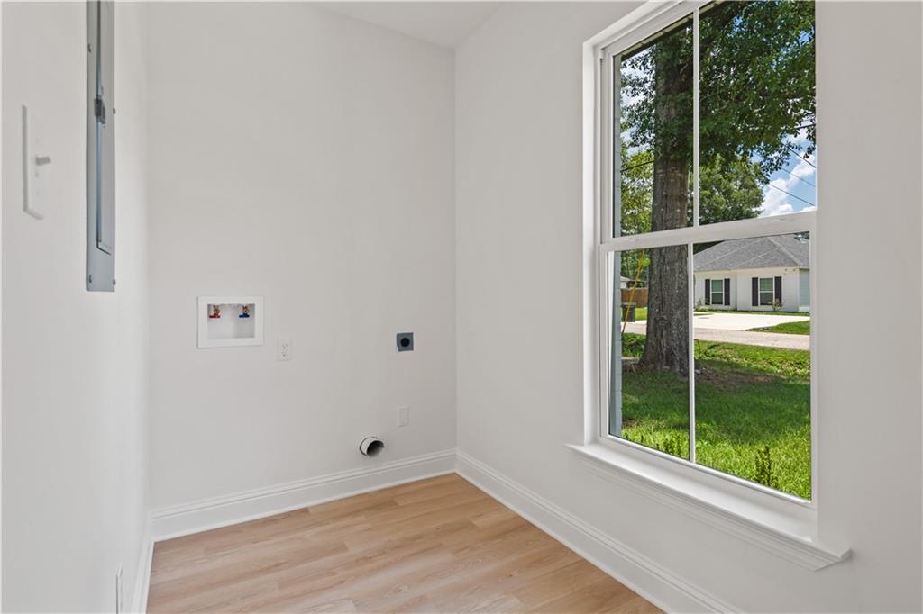 Slidell, Louisiana 70460, United States, 3 Bedrooms Bedrooms, ,2 BathroomsBathrooms,Residential,Active,166296