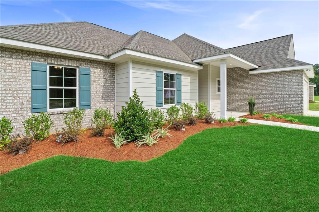 72657 ROBINDALE Drive