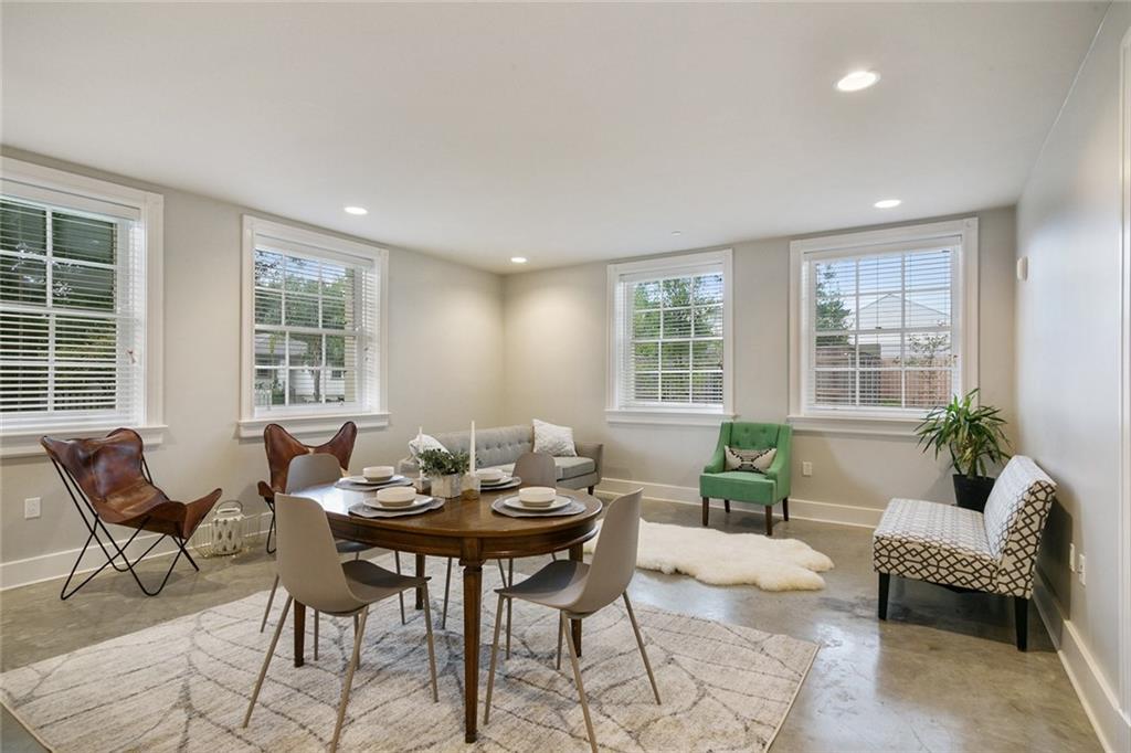 800 N RENDON Street 106