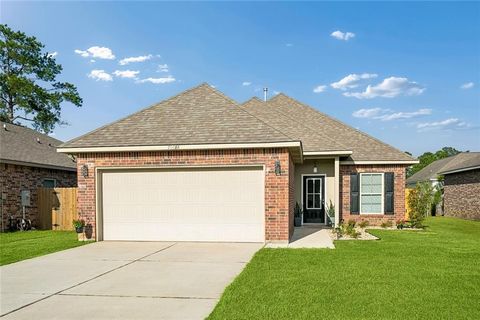 Photo of 70086 5TH Street, Covington, LA 70433 (MLS # 2560535)