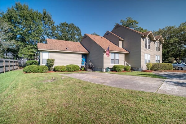 114 CHAMALE CV W # 114, SLIDELL, LA 70460 - Image fcbfa6ff2c596ed25271b3e372b7ce7c/3819299507