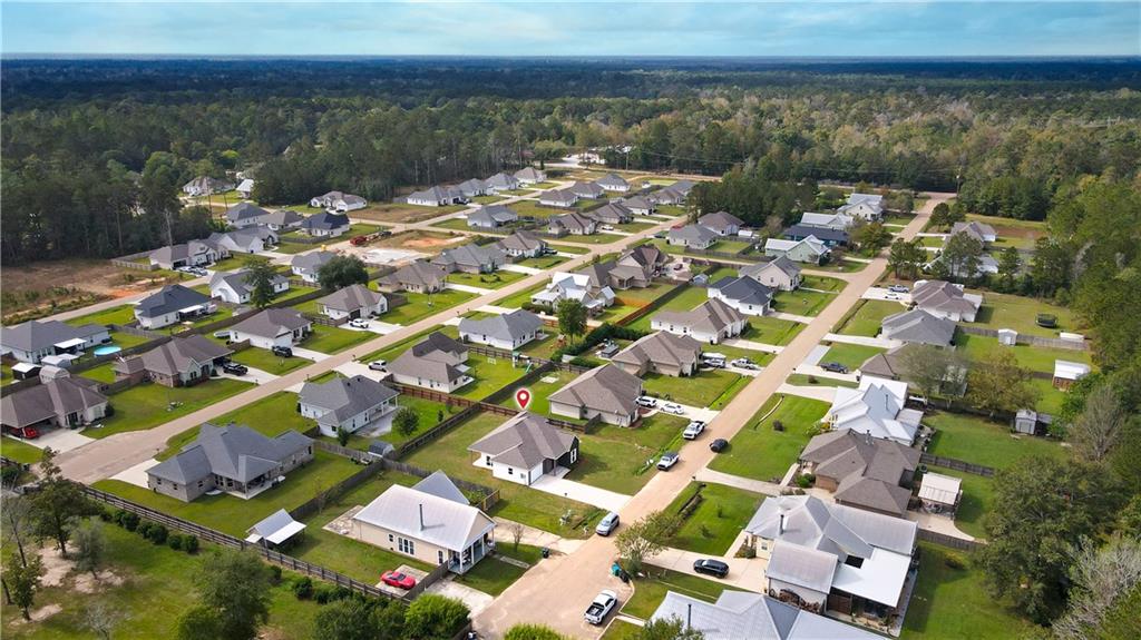 Covington, Louisiana 70435, United States, 3 Bedrooms Bedrooms, ,2 BathroomsBathrooms,Residential,Active,33949