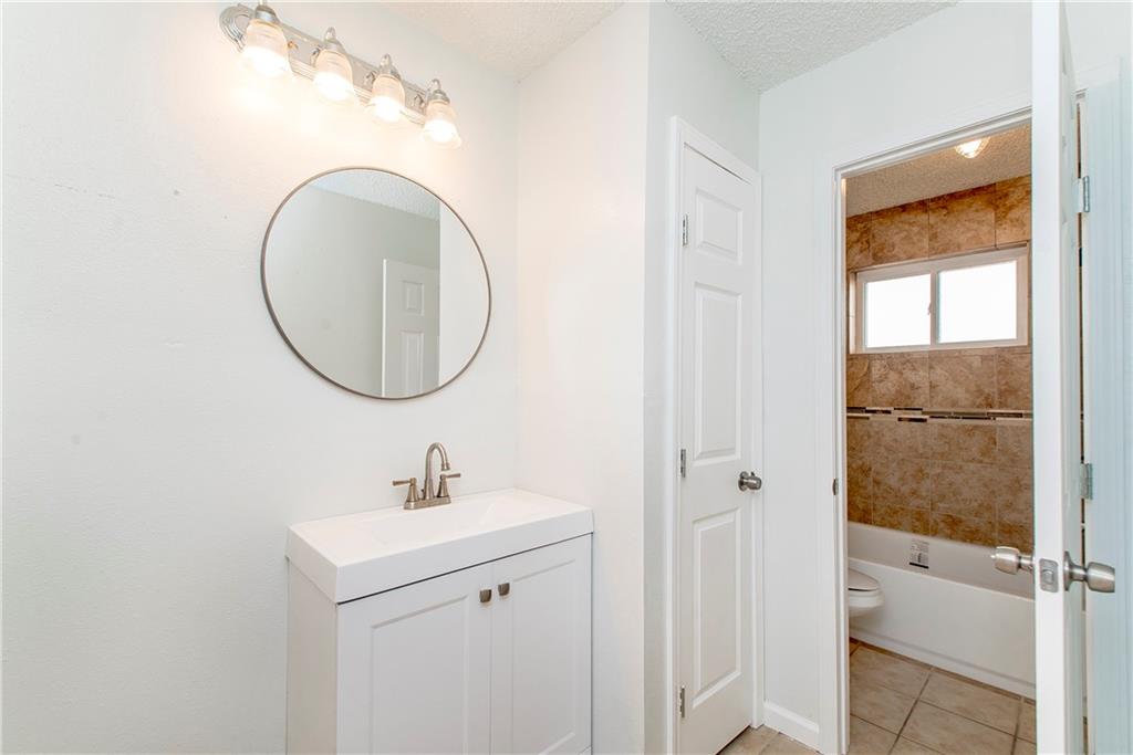 La Place, Louisiana 70068, United States, 3 Bedrooms Bedrooms, ,2 BathroomsBathrooms,Residential,Pending,64989