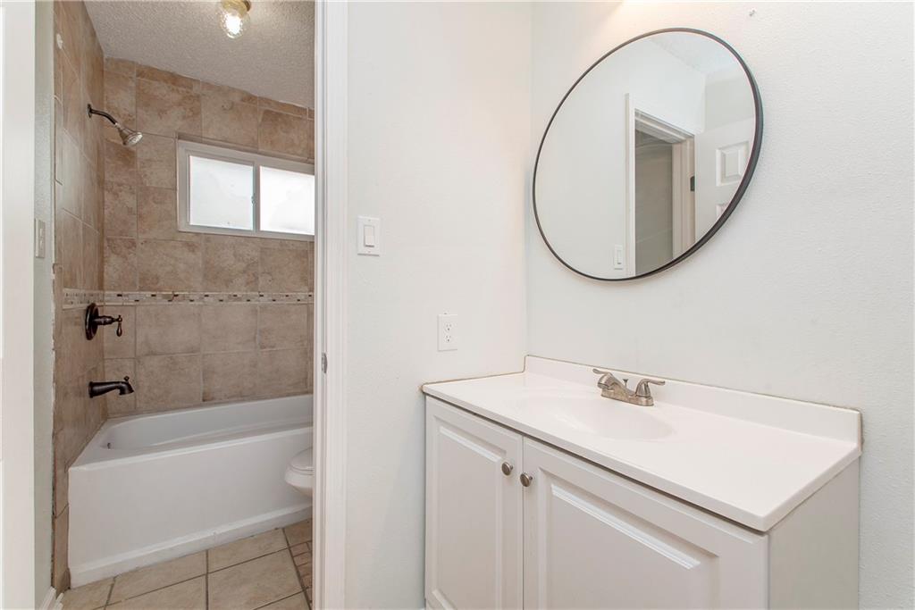 La Place, Louisiana 70068, United States, 3 Bedrooms Bedrooms, ,2 BathroomsBathrooms,Residential,Pending,64989