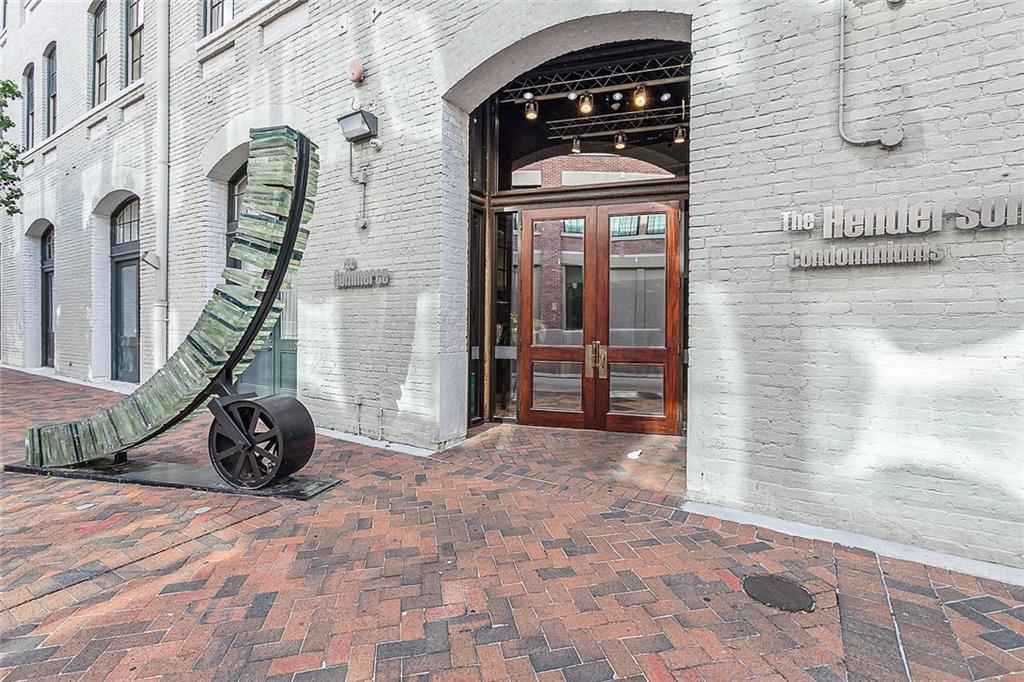 New Orleans, Louisiana 70130, United States, 1 Bedroom Bedrooms, ,2 BathroomsBathrooms,Residential,Active,21735