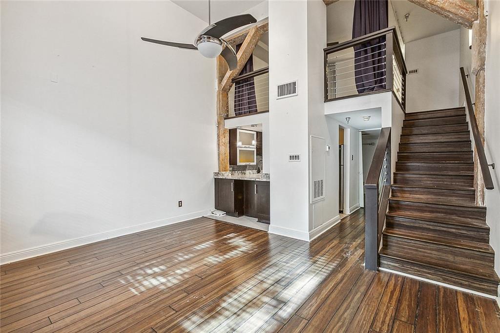 New Orleans, Louisiana 70130, United States, 1 Bedroom Bedrooms, ,2 BathroomsBathrooms,Residential,Active,21735