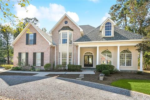 74 TUPELO Trace Mandeville LA 70471