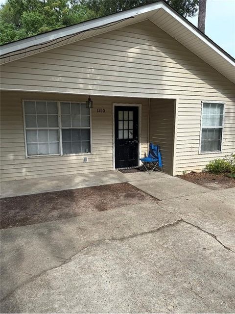 1210 SMITH Square Hammond LA 70403