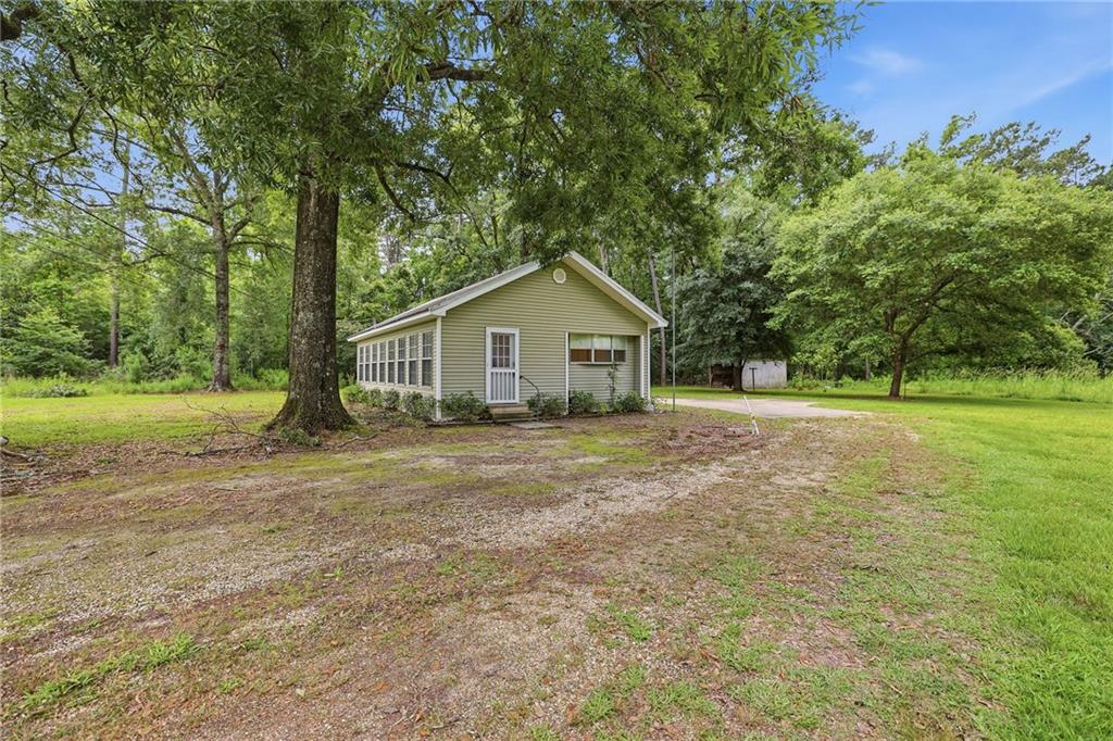 24324 BARDWELL Lane