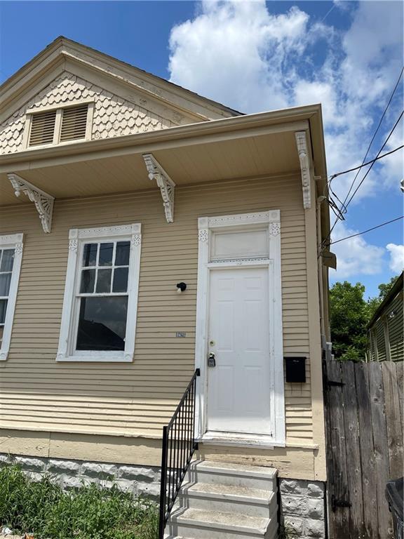 Photo 1 of 14 — 1810 TOURO Street, New Orleans, LA 70116