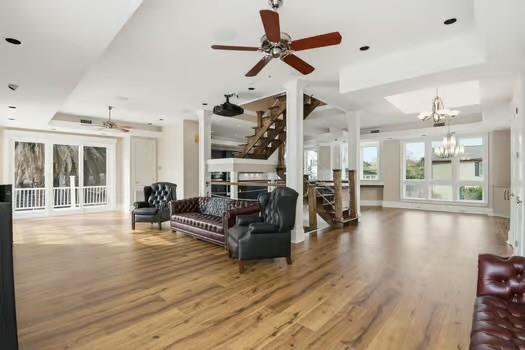 7017 GENERAL DIAZ Street