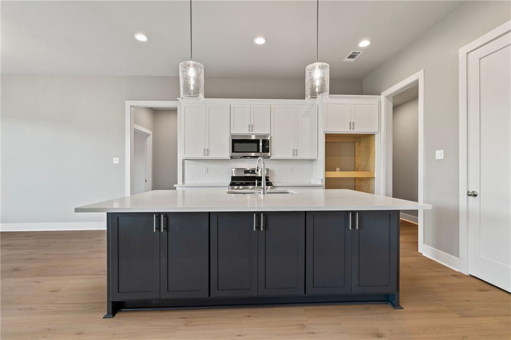 72661 ROBINDALE Drive