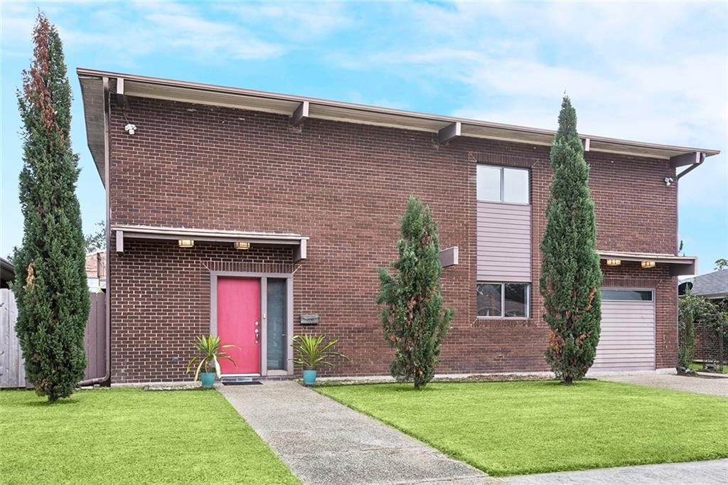 2017 CHARLES Drive