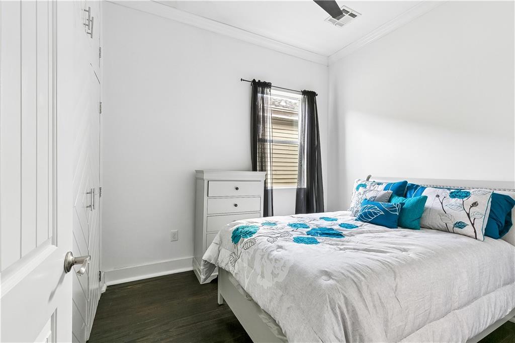 1550 N DERBIGNY Street