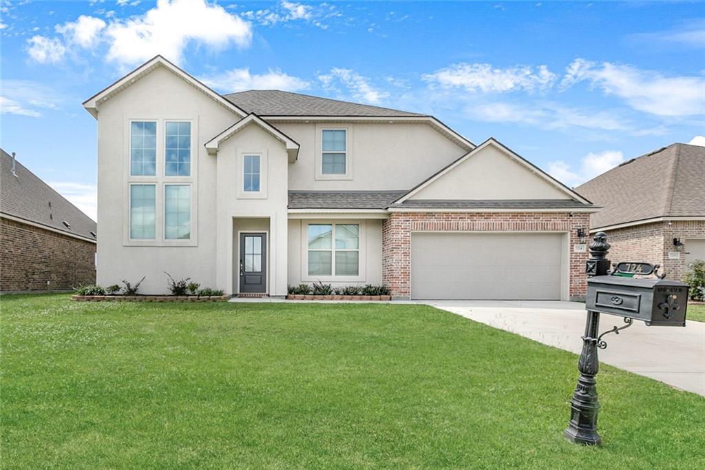 724 LAKESHORE VILLAGE Drive