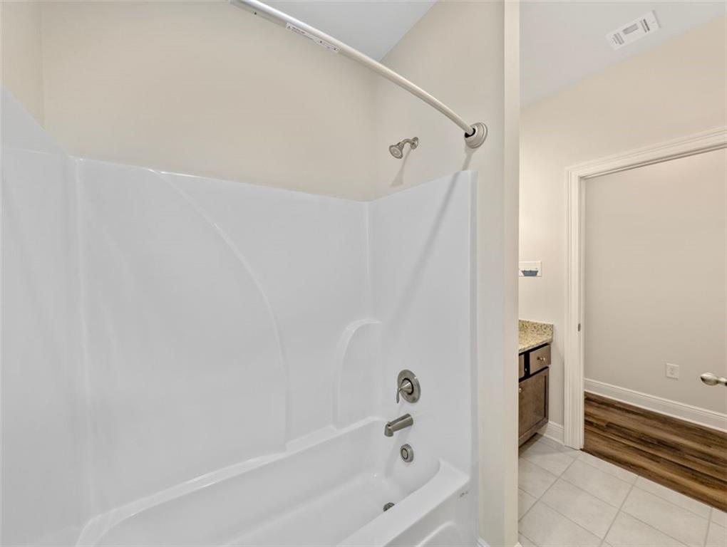 Waggaman, Louisiana 70094, United States, 4 Bedrooms Bedrooms, ,2 BathroomsBathrooms,Residential,Active,110077