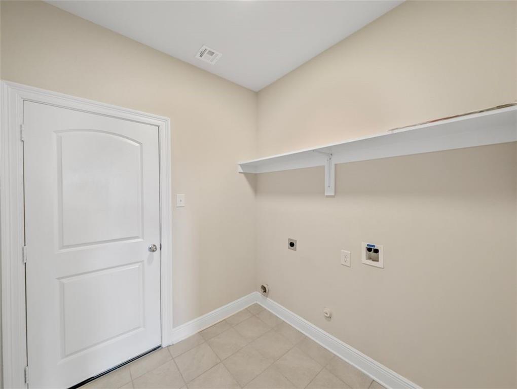 Waggaman, Louisiana 70094, United States, 4 Bedrooms Bedrooms, ,2 BathroomsBathrooms,Residential,Active,110077