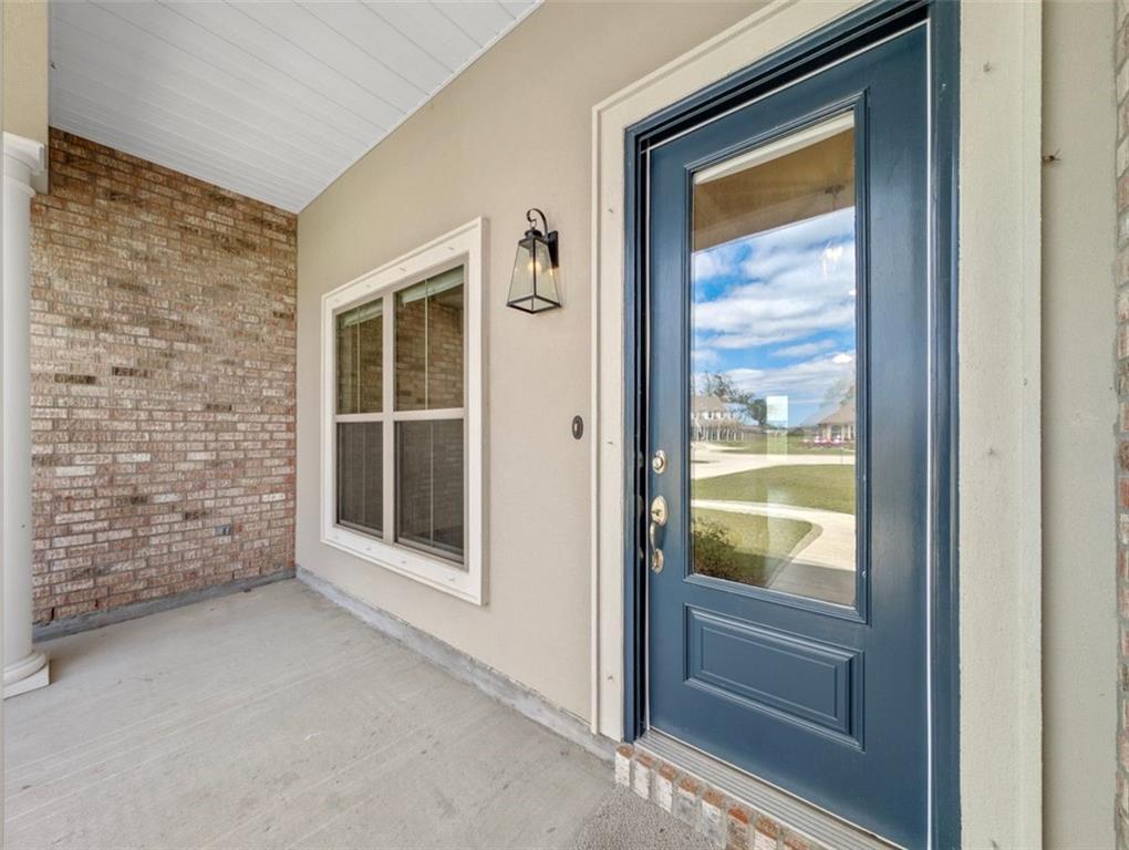 Waggaman, Louisiana 70094, United States, 4 Bedrooms Bedrooms, ,2 BathroomsBathrooms,Residential,Active,110077