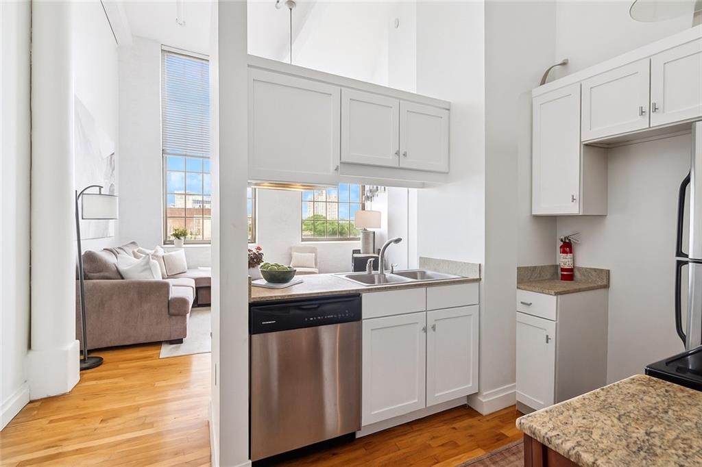 920 POEYFARRE Street 221