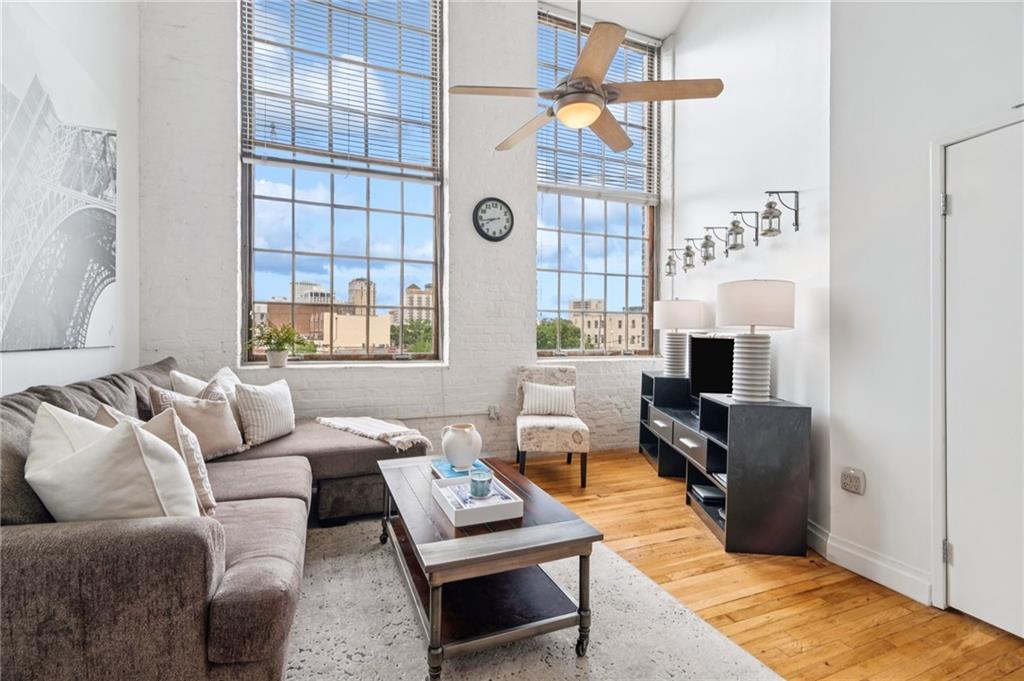 920 POEYFARRE Street 221