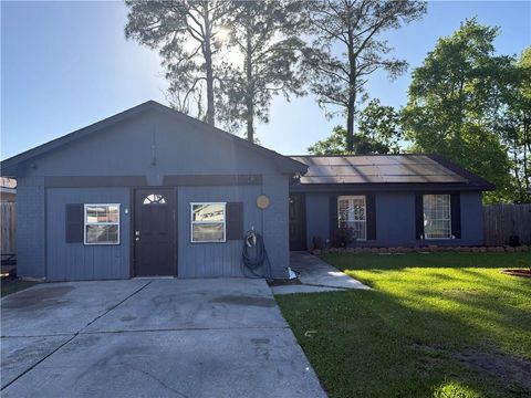 Photo of 329 TIFFANY Street, Slidell, LA 70460 (MLS # 2553819)