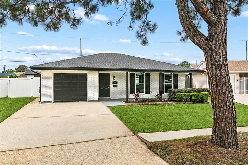 676 W MARLIN Court