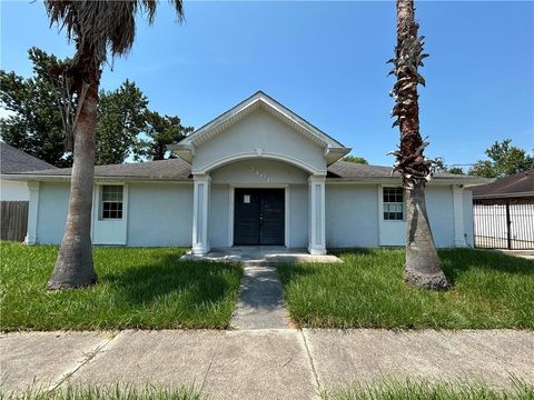 3404 MERAUX Lane Violet LA 70092
