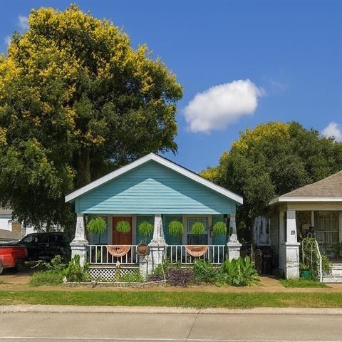 5621 TCHOUPITOULAS Drive