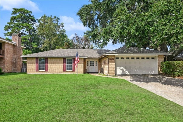 1304 INDEPENDENCE DR, SLIDELL, LA 70458 - Image ff4ff131b91dd15799f127f29f0e976c/2680451351