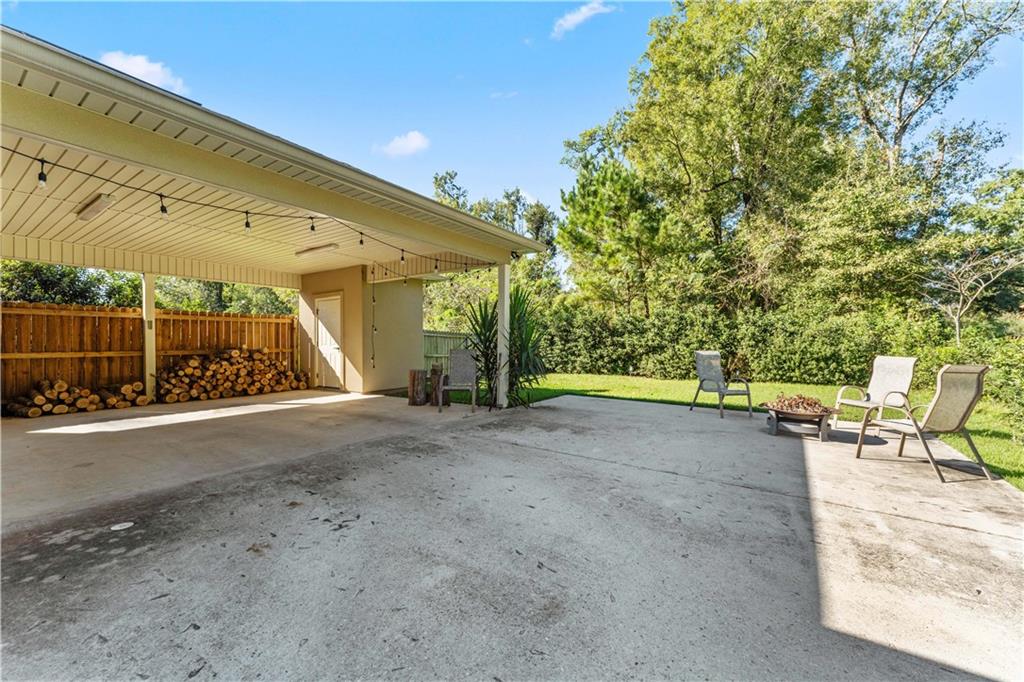 200 COTTON Lane