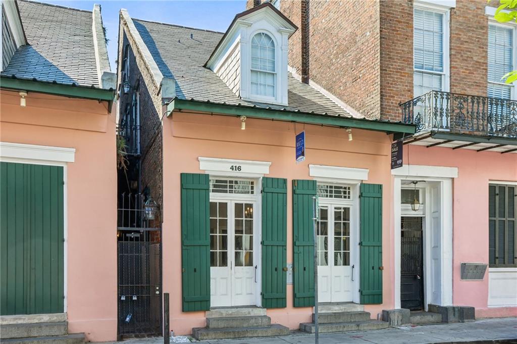 416 BURGUNDY Street 1