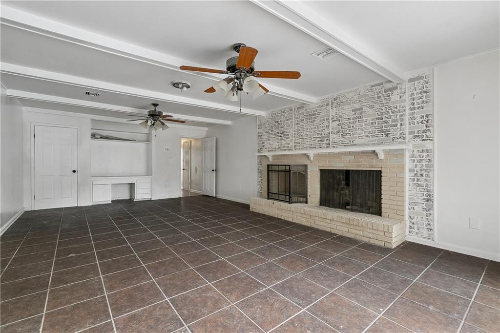 4001 CLIFFORD Drive