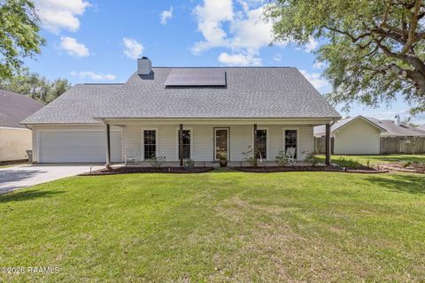 Photo of 134 Beacon Drive, Youngsville, LA 70592 (MLS # 2600003225)