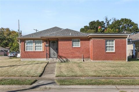 Photo of 1145 Terry Street St, New Orleans, LA 70114 (MLS # NO2551790)